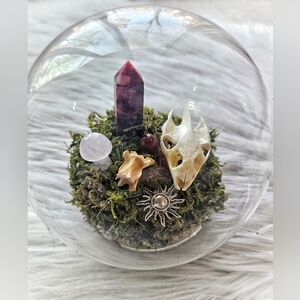 Crystal/Skull Terrarium Globe